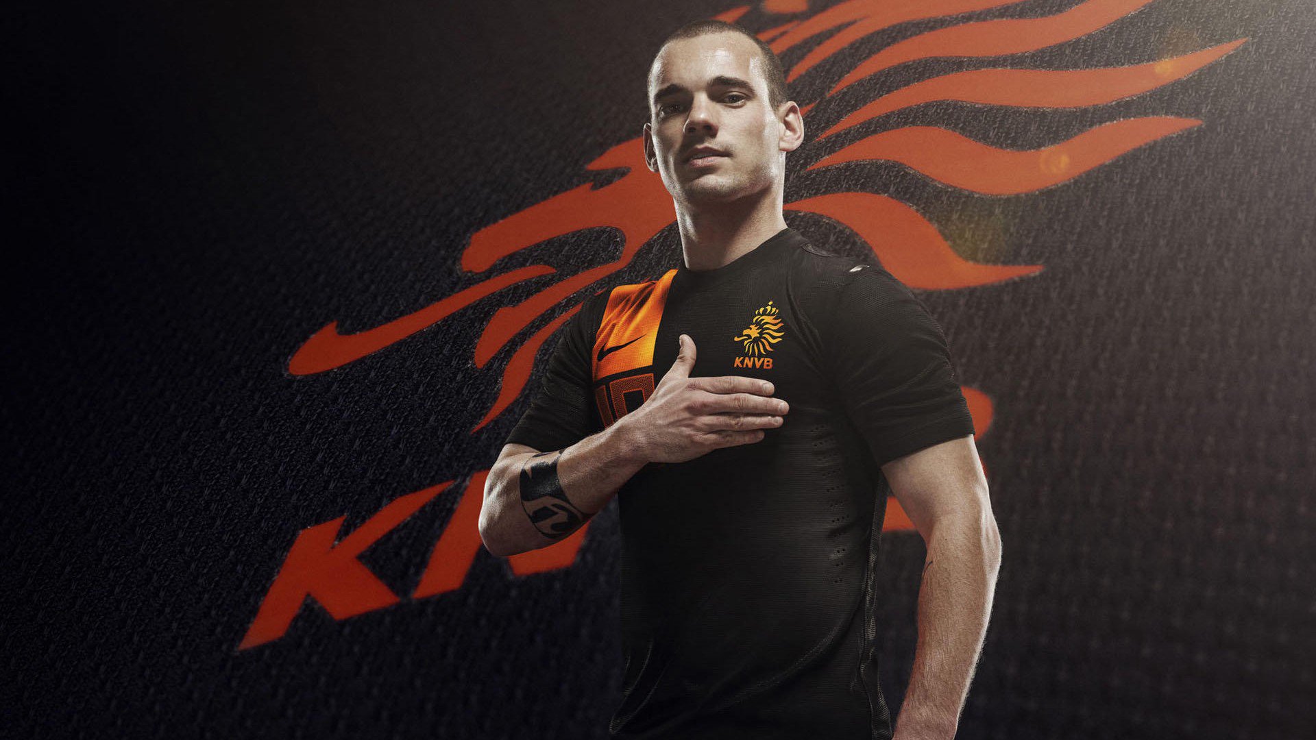 41岁詹皇迎来重大转折，湖人跟队记者爆出更衣室内幕，离队传言终于敲定